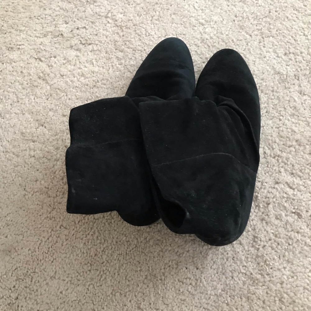 Munro black booties